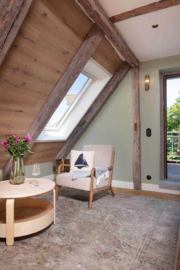 Kapitaenshaus In Wasserlage! Traumapartments Warnemuende รอสต็อค ภายนอก รูปภาพ