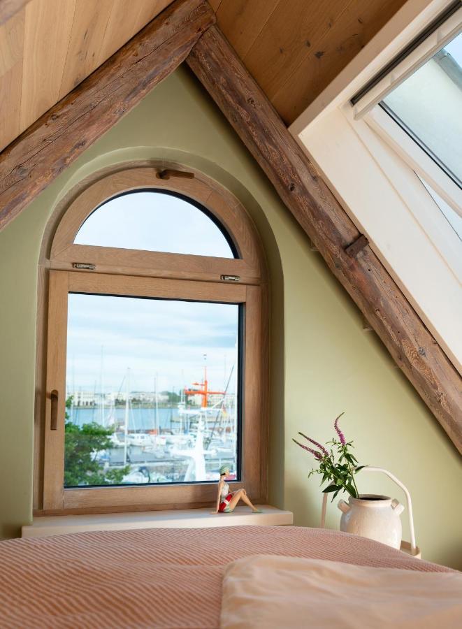 Kapitaenshaus In Wasserlage! Traumapartments Warnemuende รอสต็อค ภายนอก รูปภาพ