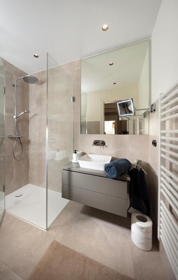 Kapitaenshaus In Wasserlage! Traumapartments Warnemuende รอสต็อค ภายนอก รูปภาพ